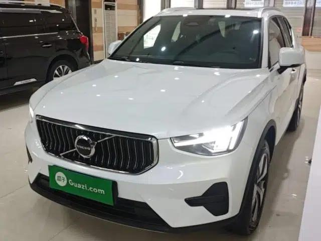 Volvo XC40 2023 B3 Zhiyuan Luxury Edition