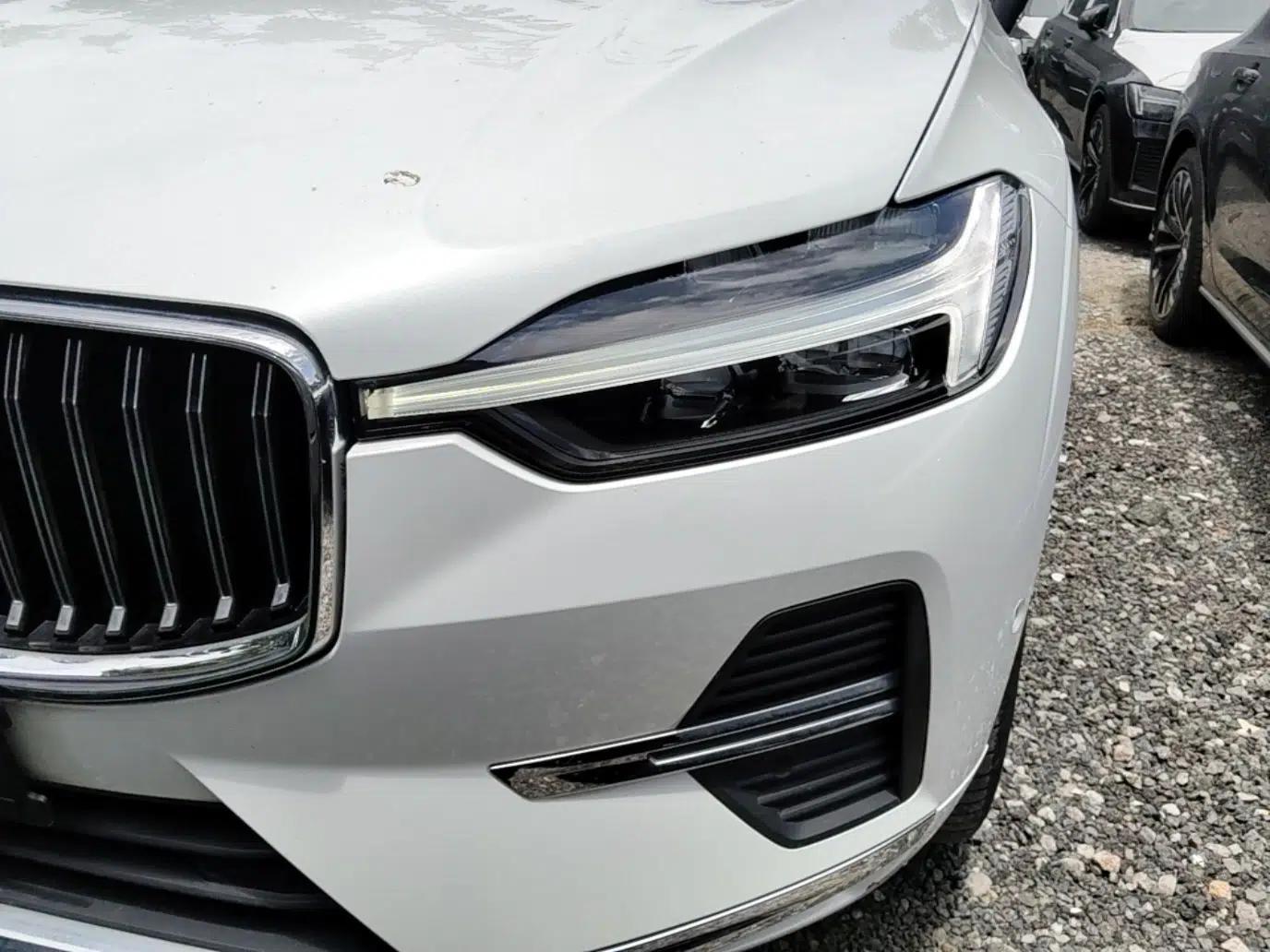 Volvo XC60 New Energy 2022 T8 Plug-in Hybrid All-Wheel Drive Smart Luxury Edition — миниатюра 9