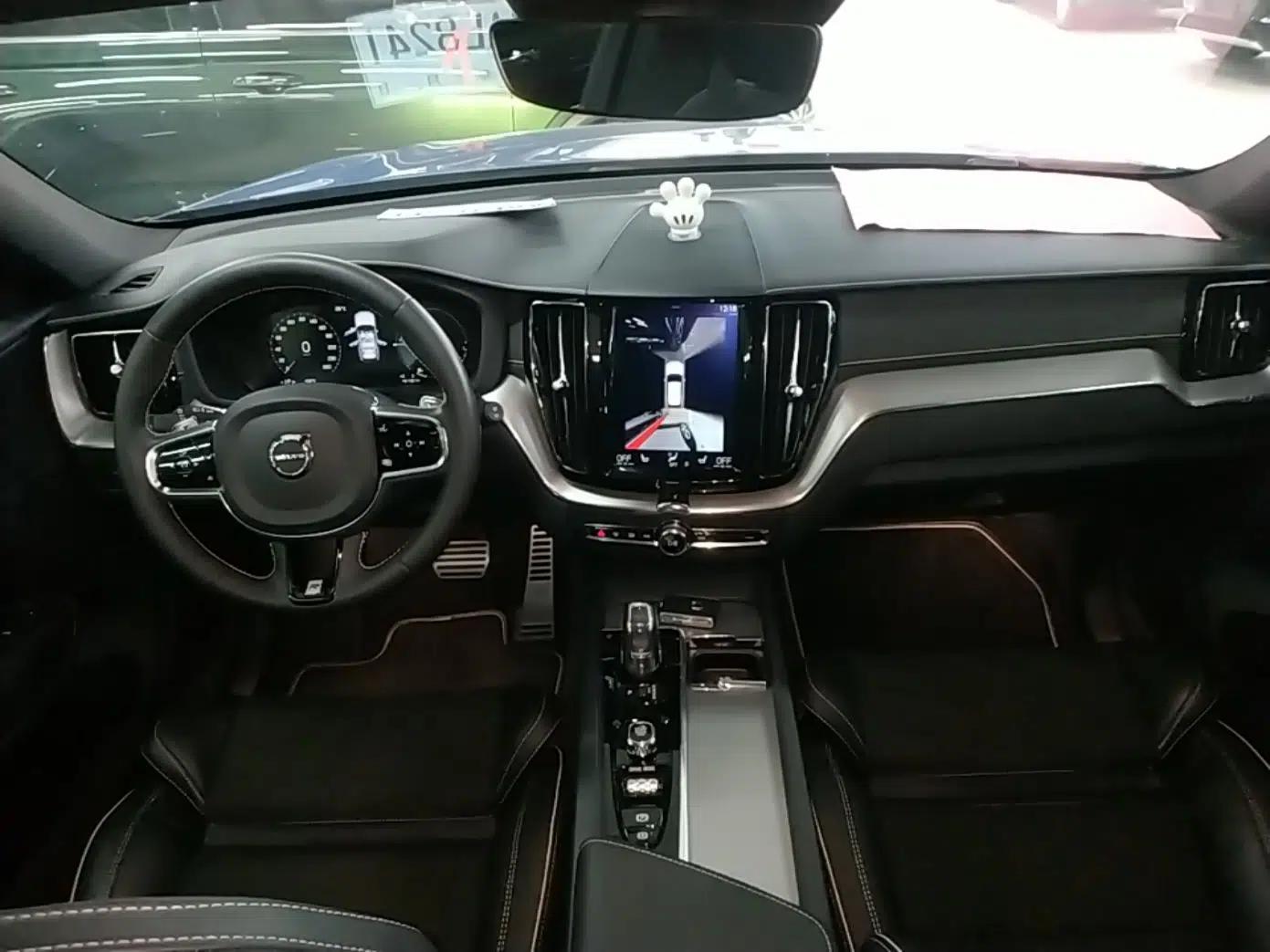 Volvo XC60 New Energy 2019 T8 E-Drive Hybrid Intelligent Luxury Sport Edition China V Standard — миниатюра 13
