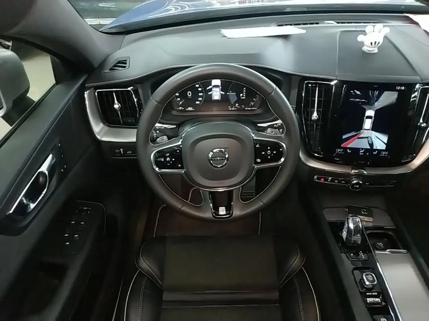 Volvo XC60 New Energy 2019 T8 E-Drive Hybrid Intelligent Luxury Sport Edition China V Standard — миниатюра 14