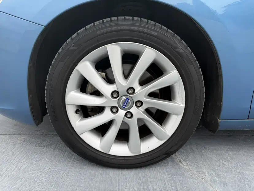 Volvo V60 2015 T5 Zhiyi Edition — миниатюра 9