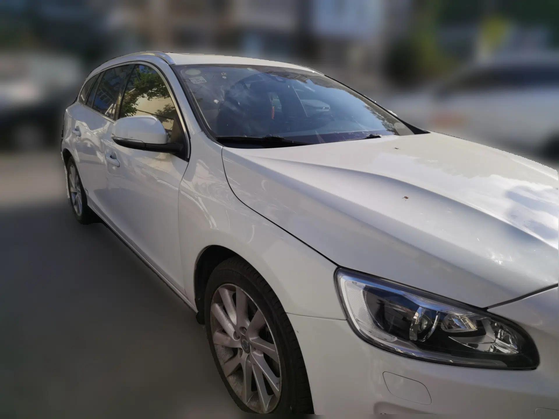 Volvo V60 2013 T5 Comfort Edition — миниатюра 3