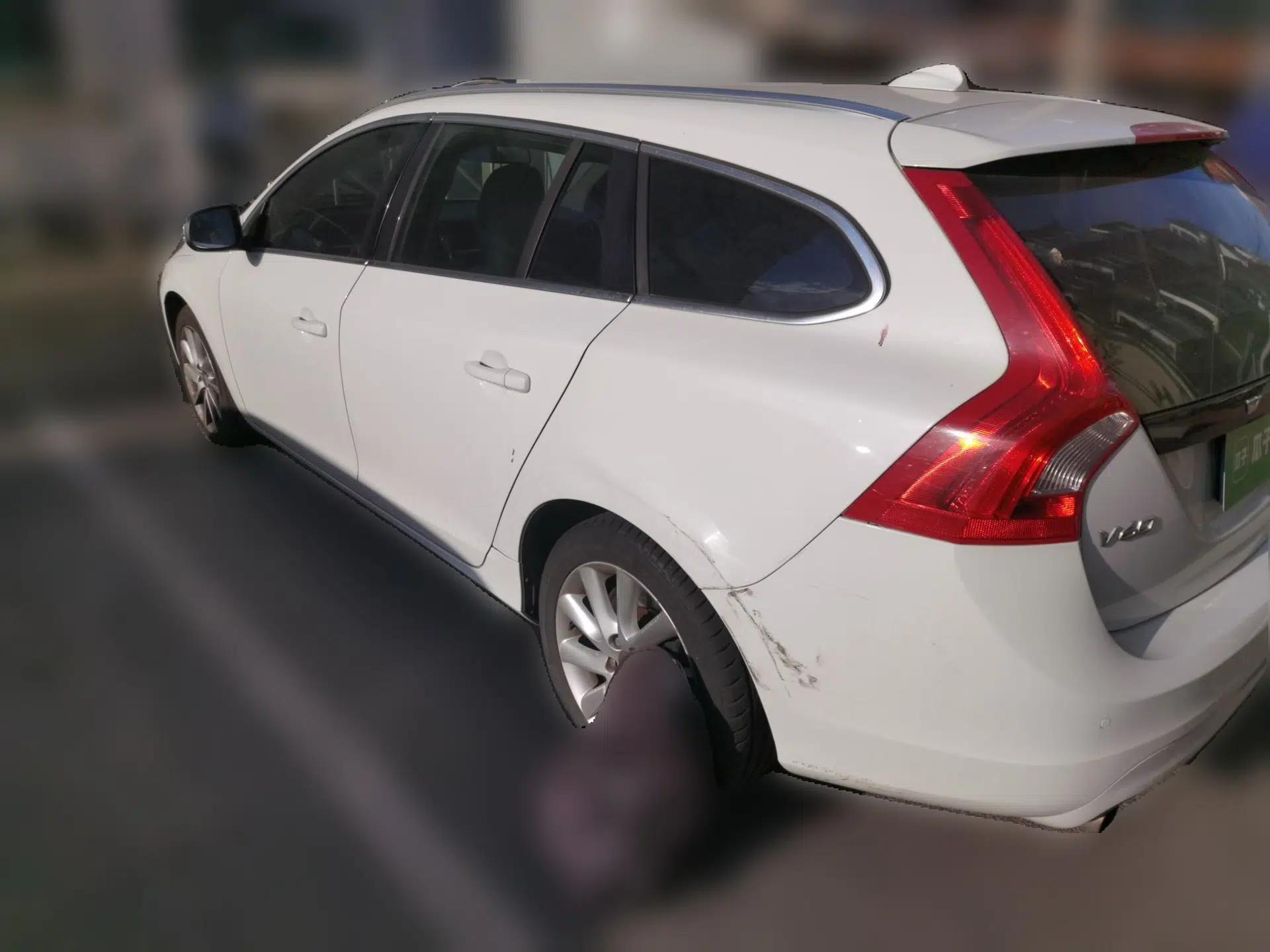 Volvo V60 2013 T5 Comfort Edition — миниатюра 4