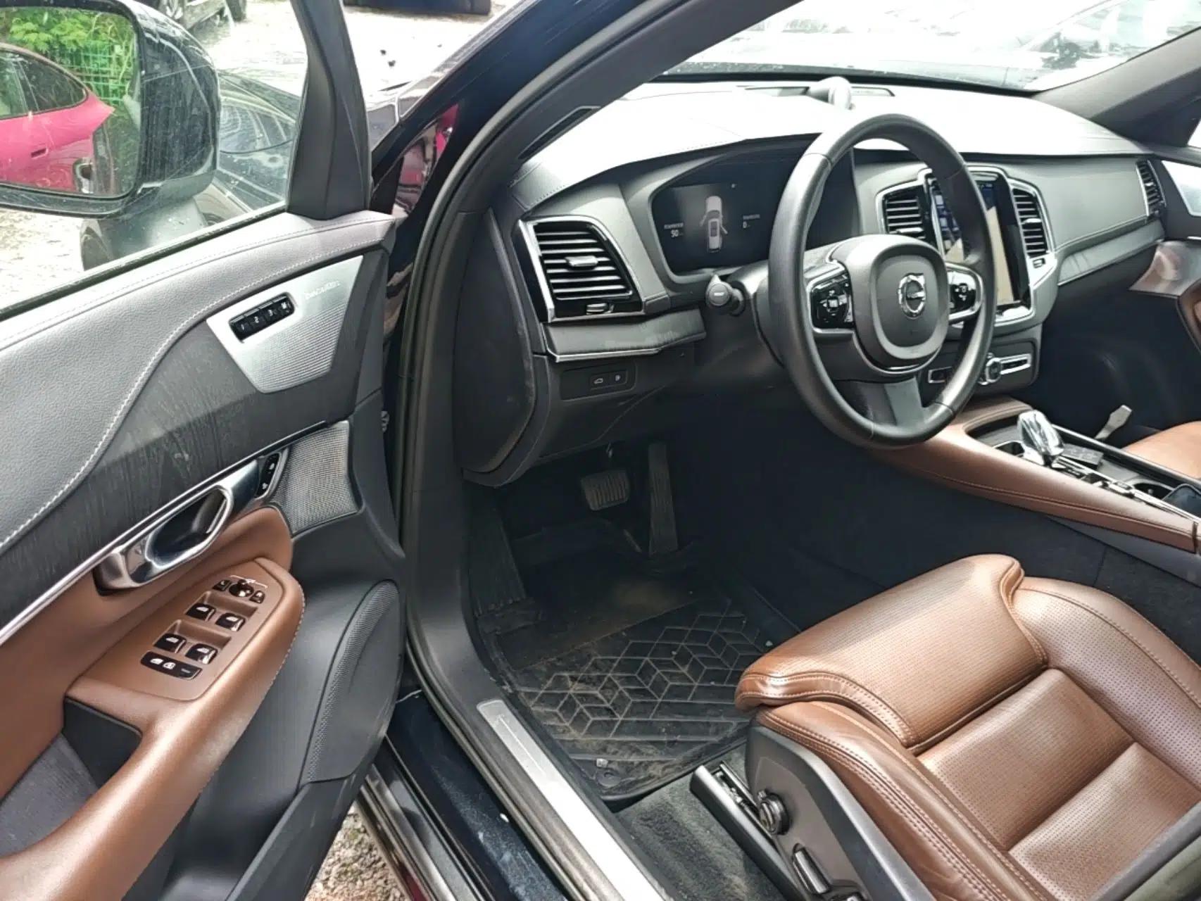 Volvo XC90 New Energy 2023 T8 RECHARGE Luxury Prestige 7-Seater — миниатюра 19