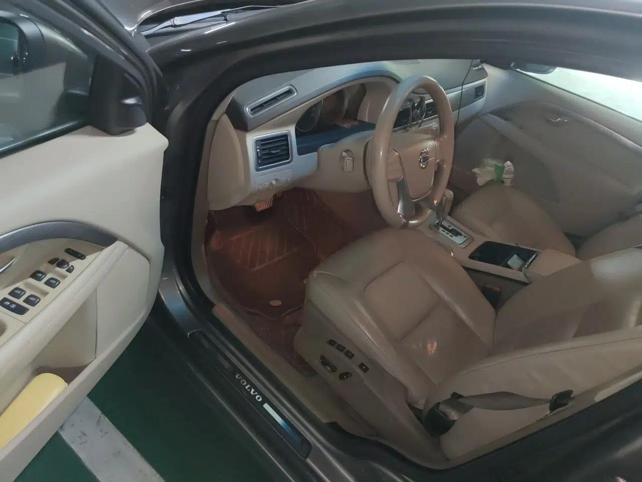 Volvo S80L 2011 2.0T Zhiya Edition — миниатюра 17