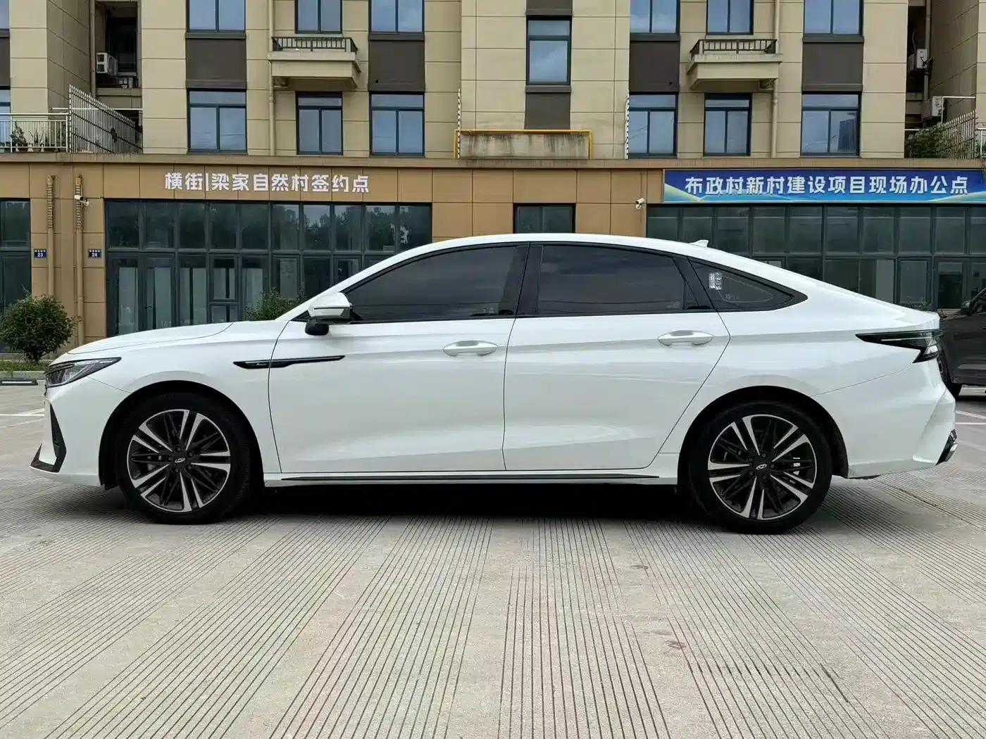 Chery Arrizo 8 2024 High-Performance Edition 2.0T DCT — миниатюра 7