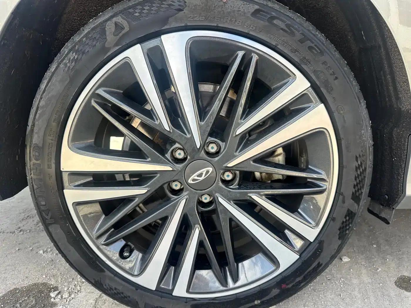 Chery Arrizo 8 2024 High-Performance Edition 2.0T DCT — миниатюра 15