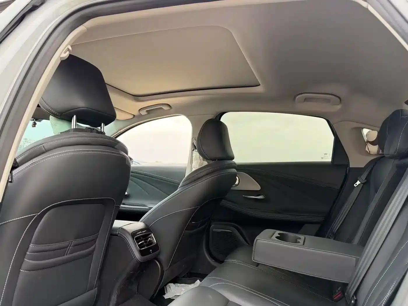 Chery Arrizo 8 2025 1.6T DCT (Standard) — миниатюра 14