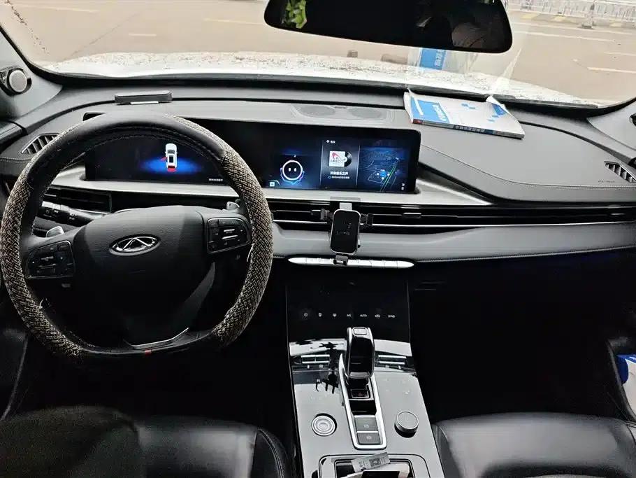 Chery Tiggo 8 PLUS 2022 290TGDI DCT Luxury Edition — миниатюра 12