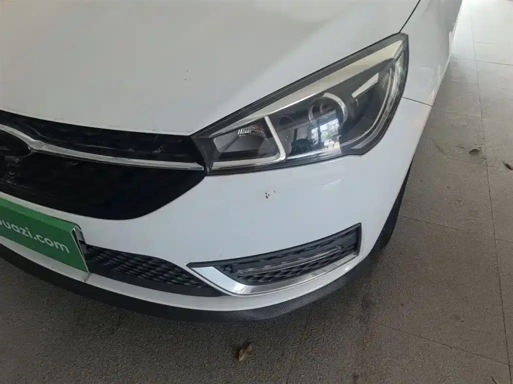 Chery Arrizo 5 2017 1.5L Manual Trendsetter Edition — миниатюра 24