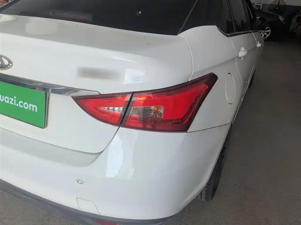 Chery Arrizo 5 2017 1.5L Manual Trendsetter Edition — миниатюра 8