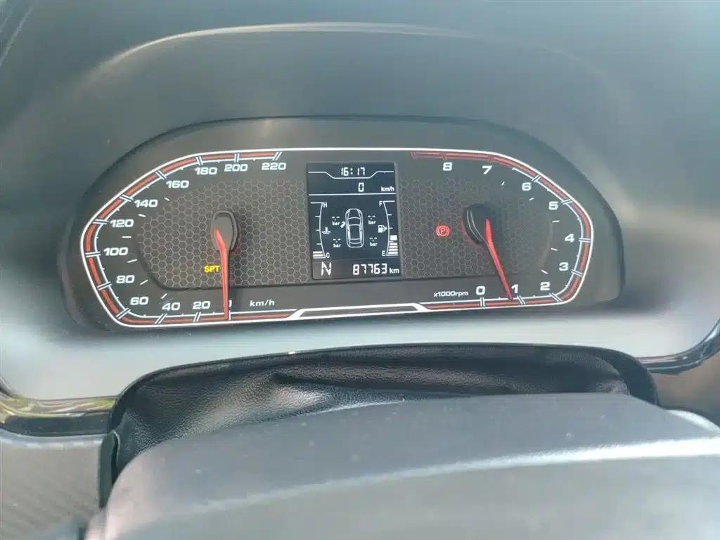 Chery Tiggo 3x 2018 1.5L Automatic Deluxe Edition — миниатюра 9