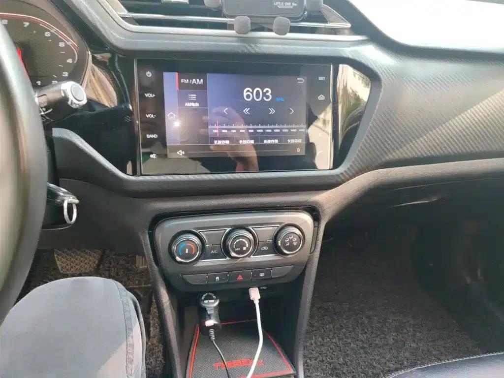 Chery Tiggo 3x 2018 1.5L Automatic Deluxe Edition — миниатюра 10