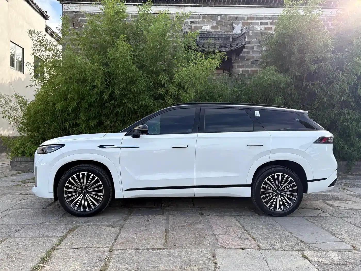 Chery Tiggo 9 2025 2.0T Automatic 2WD Premium Edition 5-seater — миниатюра 7