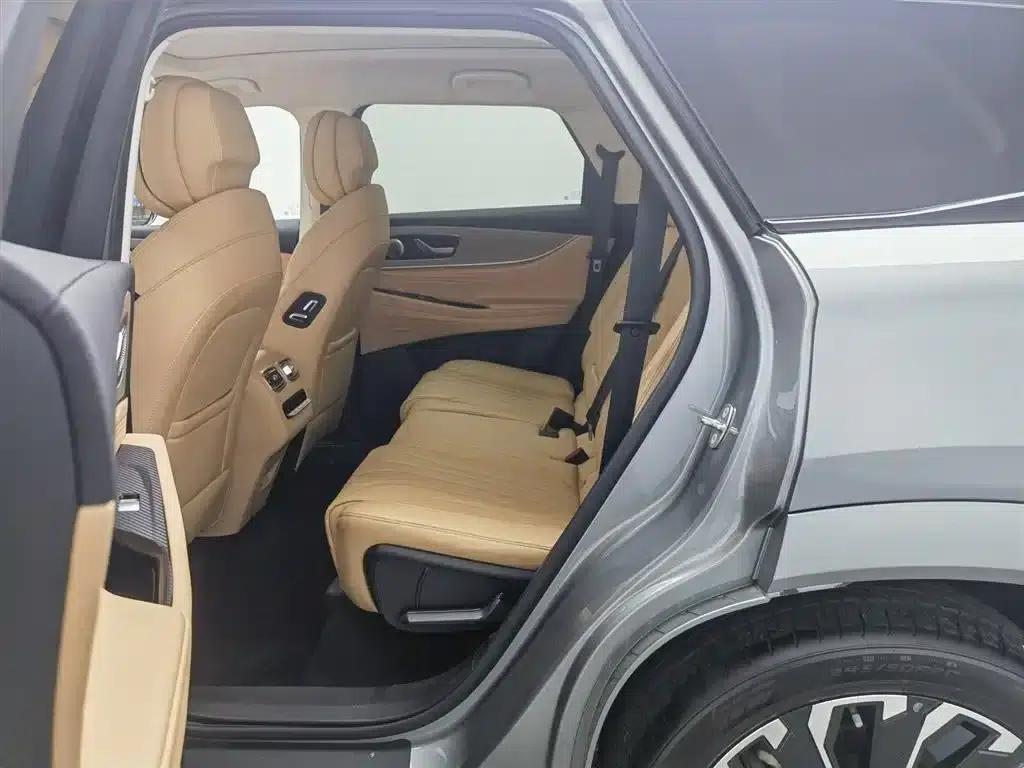 Chery Tiggo 9 2023 2.0T Automatic 2WD Luxury Edition 5-seater — миниатюра 15