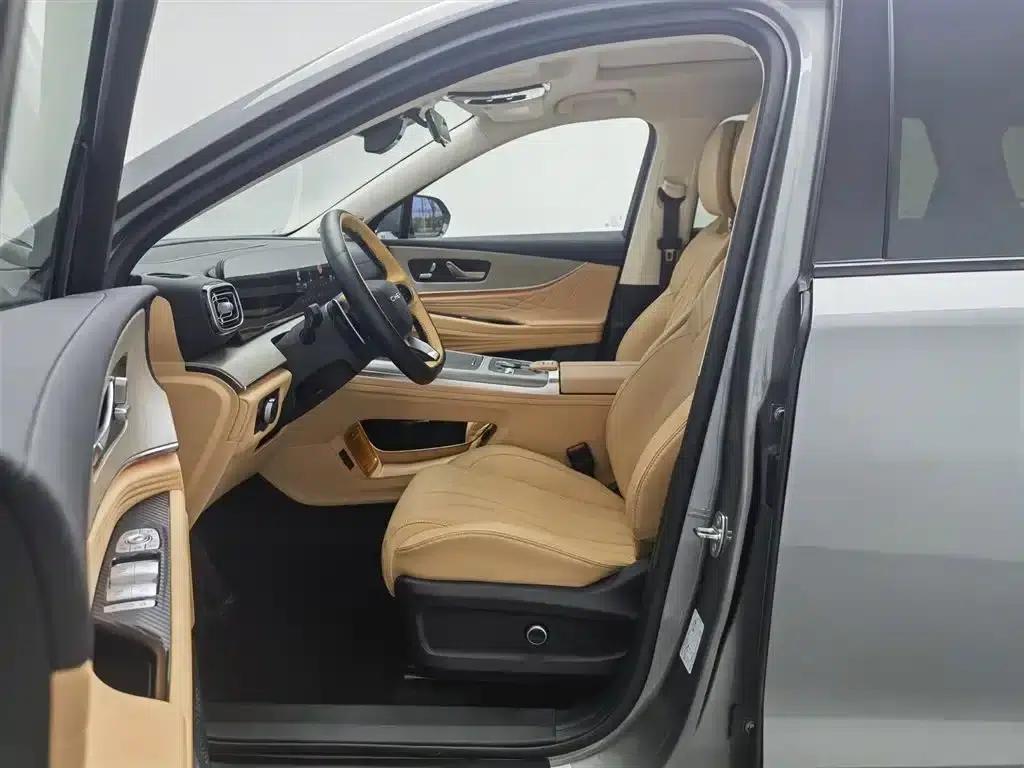 Chery Tiggo 9 2023 2.0T Automatic 2WD Luxury Edition 5-seater — миниатюра 10