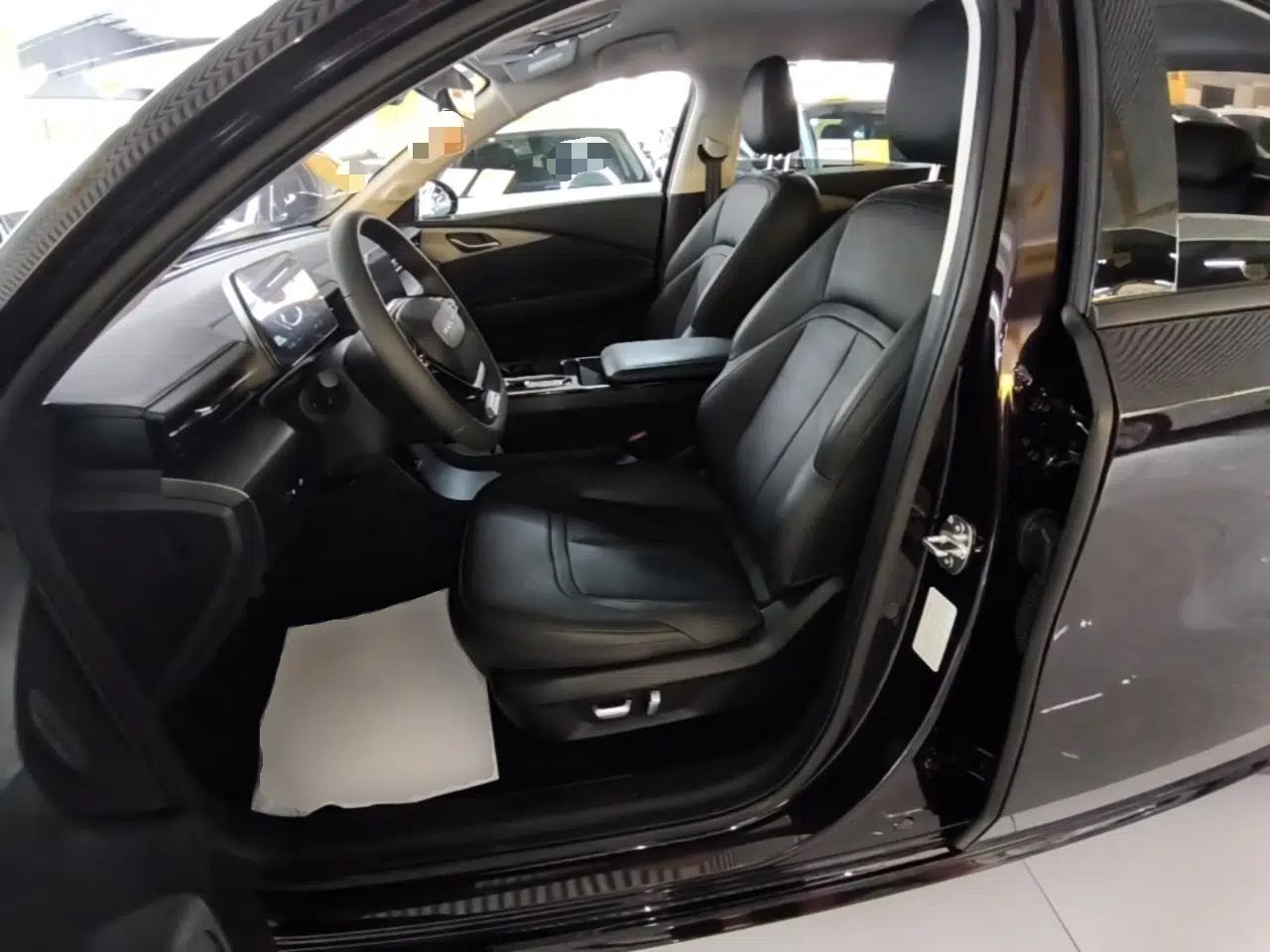 Wuling Xingguang 2023 70 Standard Edition — миниатюра 18