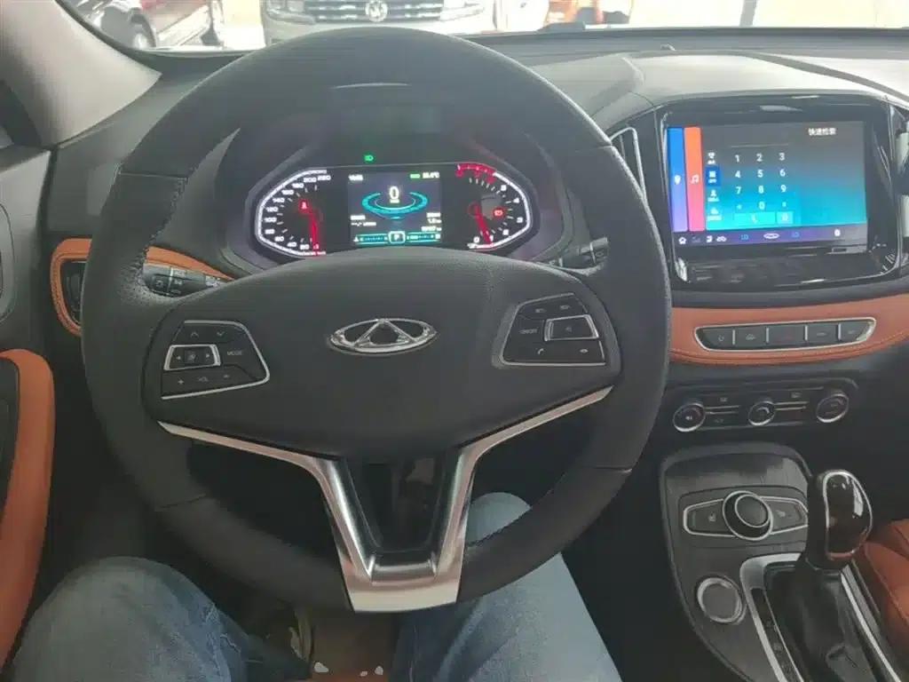 Chery Tiggo 7 2016 2.0L CVT Premium Edition — миниатюра 10
