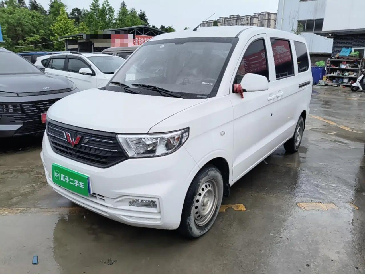 Wuling Hongguang V 2021 1.5L Refreshed Enjoyment Edition LAR — миниатюра 1