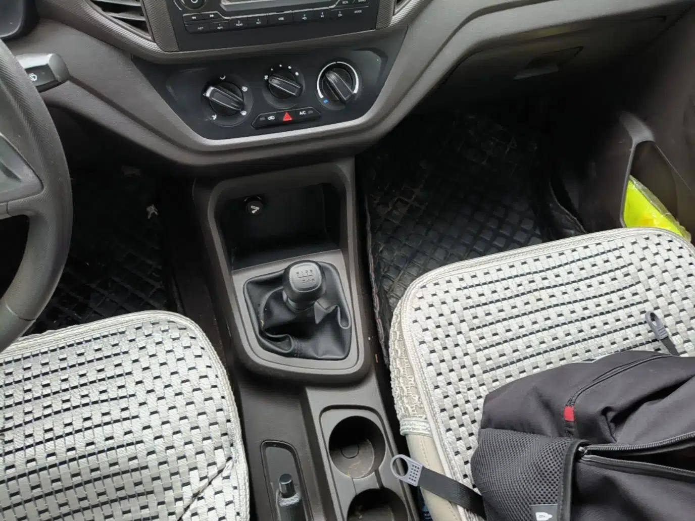 Wuling Hongguang V 2021 1.5L Refreshed Enjoyment Edition LAR — миниатюра 17