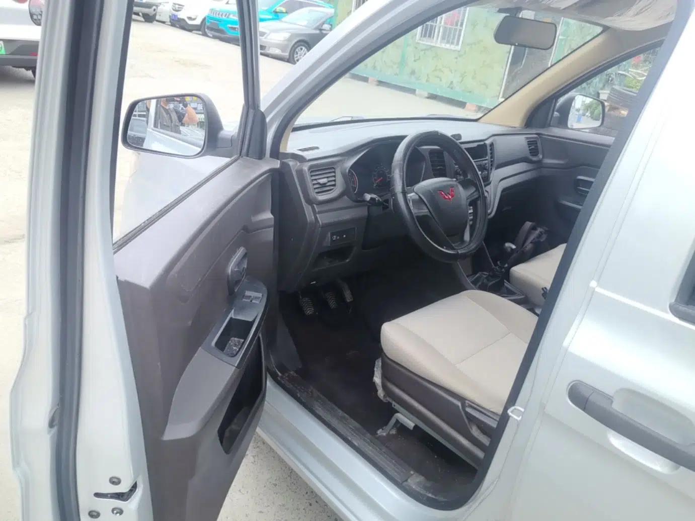 Wuling Hongguang V 2019 1.5L Base Version China VI LAR — миниатюра 19