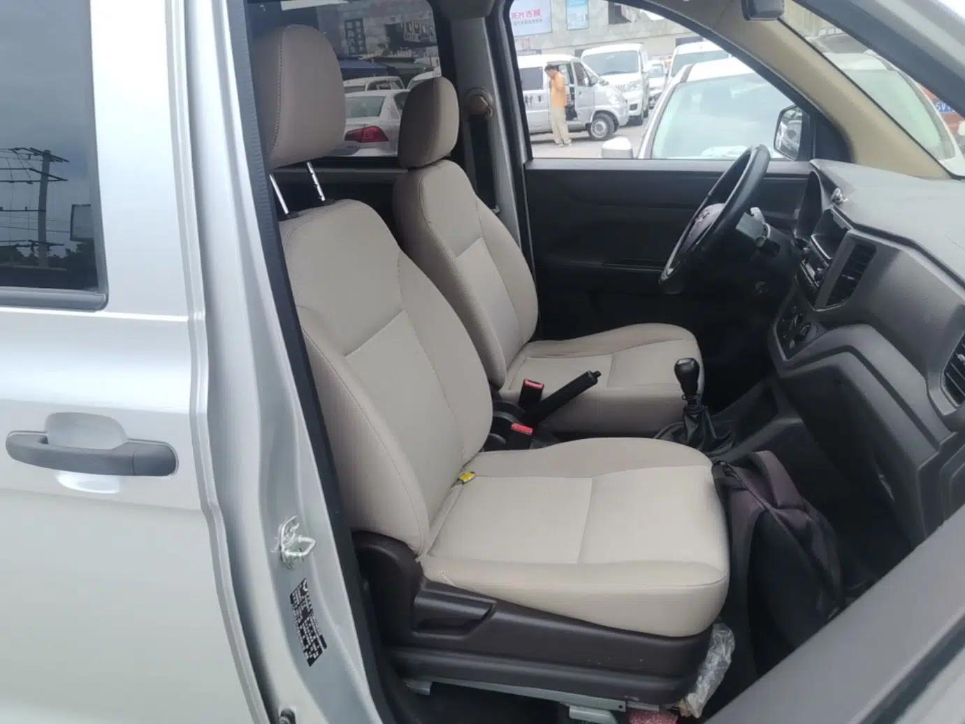 Wuling Hongguang V 2019 1.5L Base Version China VI LAR — миниатюра 23