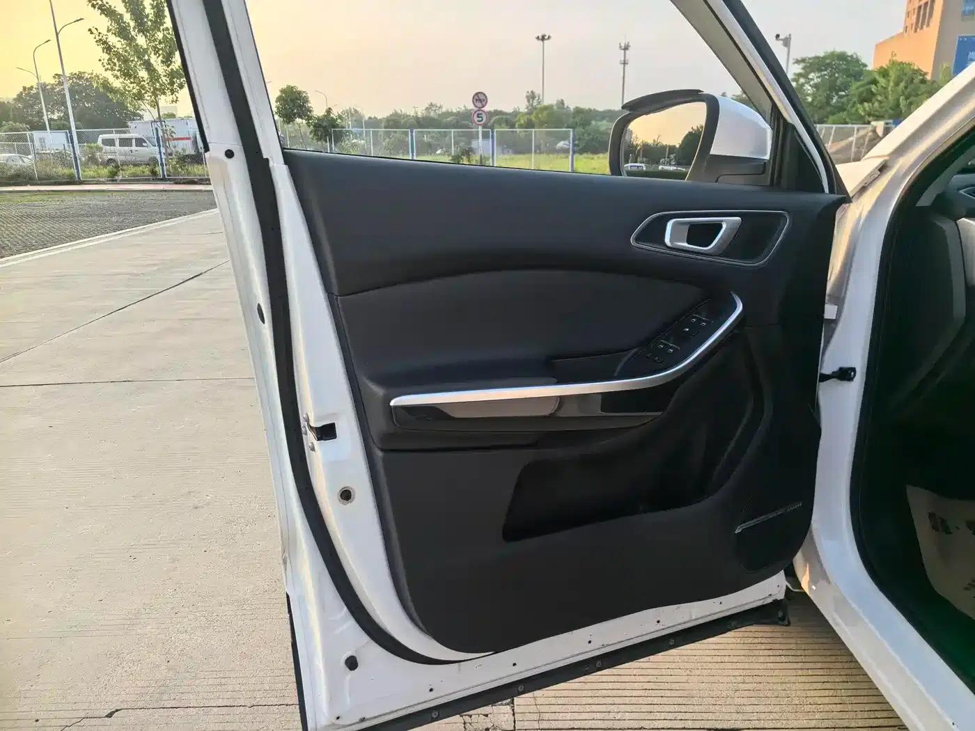 Chery Tiggo 5x 2019 HERO 1.5T DCT High-Performance Edition — миниатюра 8