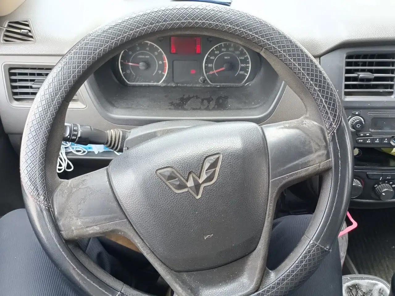 Wuling Rongguang 2014 1.2L S Base Model — миниатюра 11