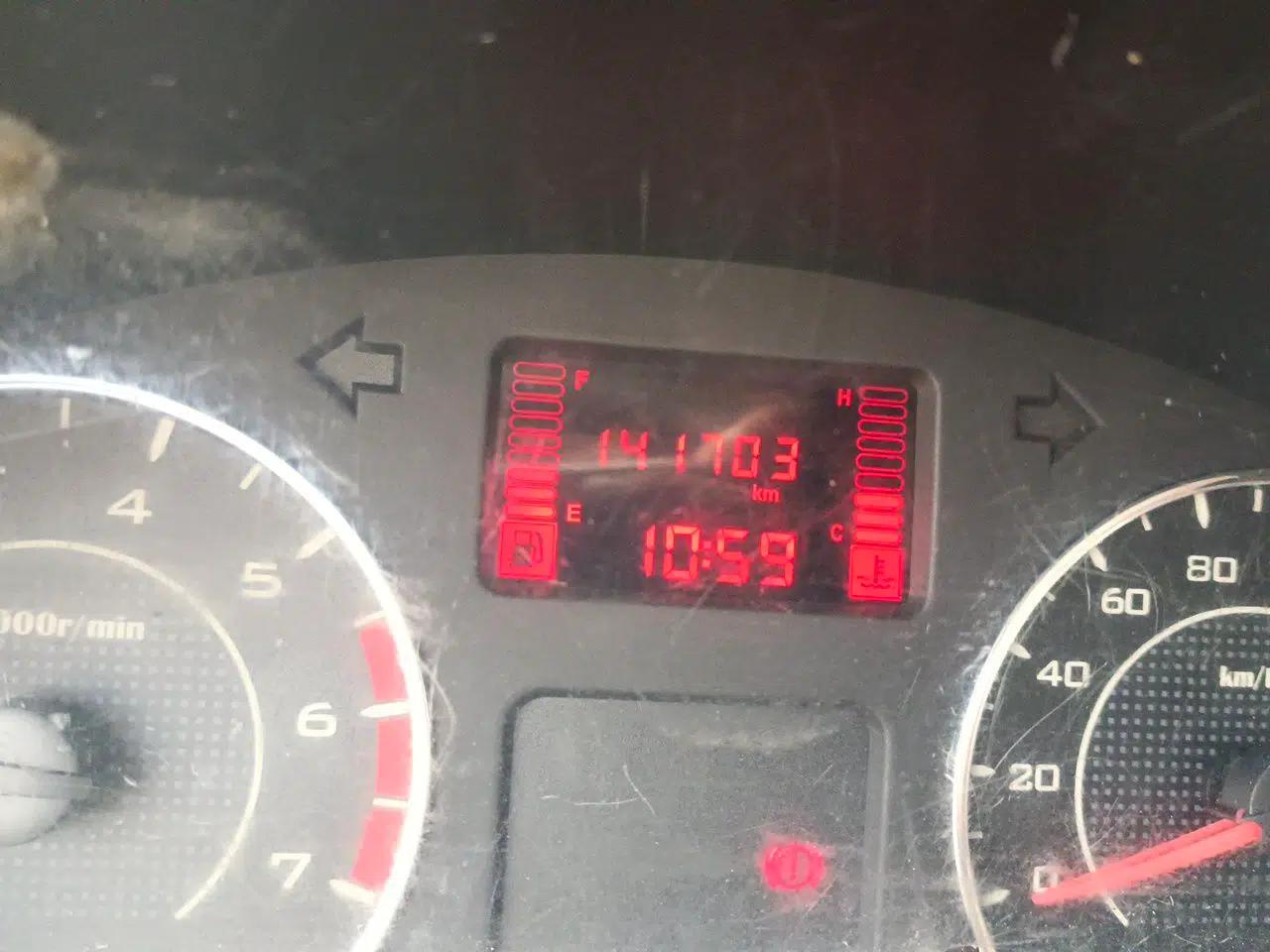 Wuling Rongguang 2014 1.2L S Base Model — миниатюра 13