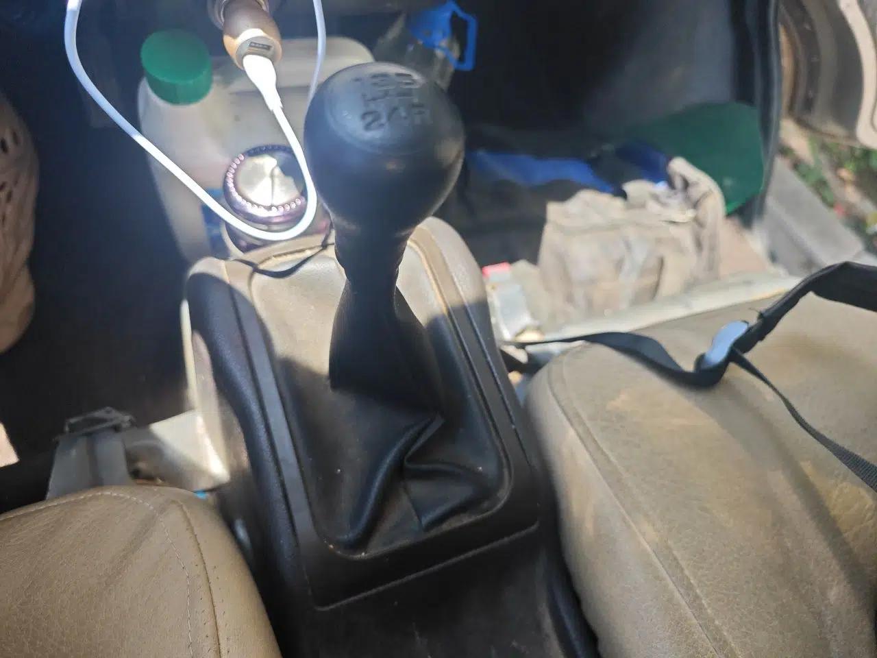 Wuling Rongguang 2012 1.5L Extended Basic Version — миниатюра 15