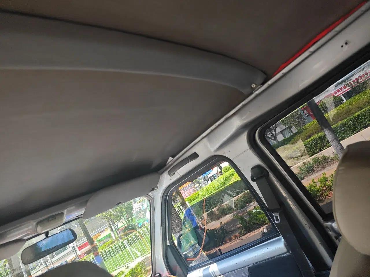 Wuling Rongguang 2012 1.5L Extended Basic Version — миниатюра 19
