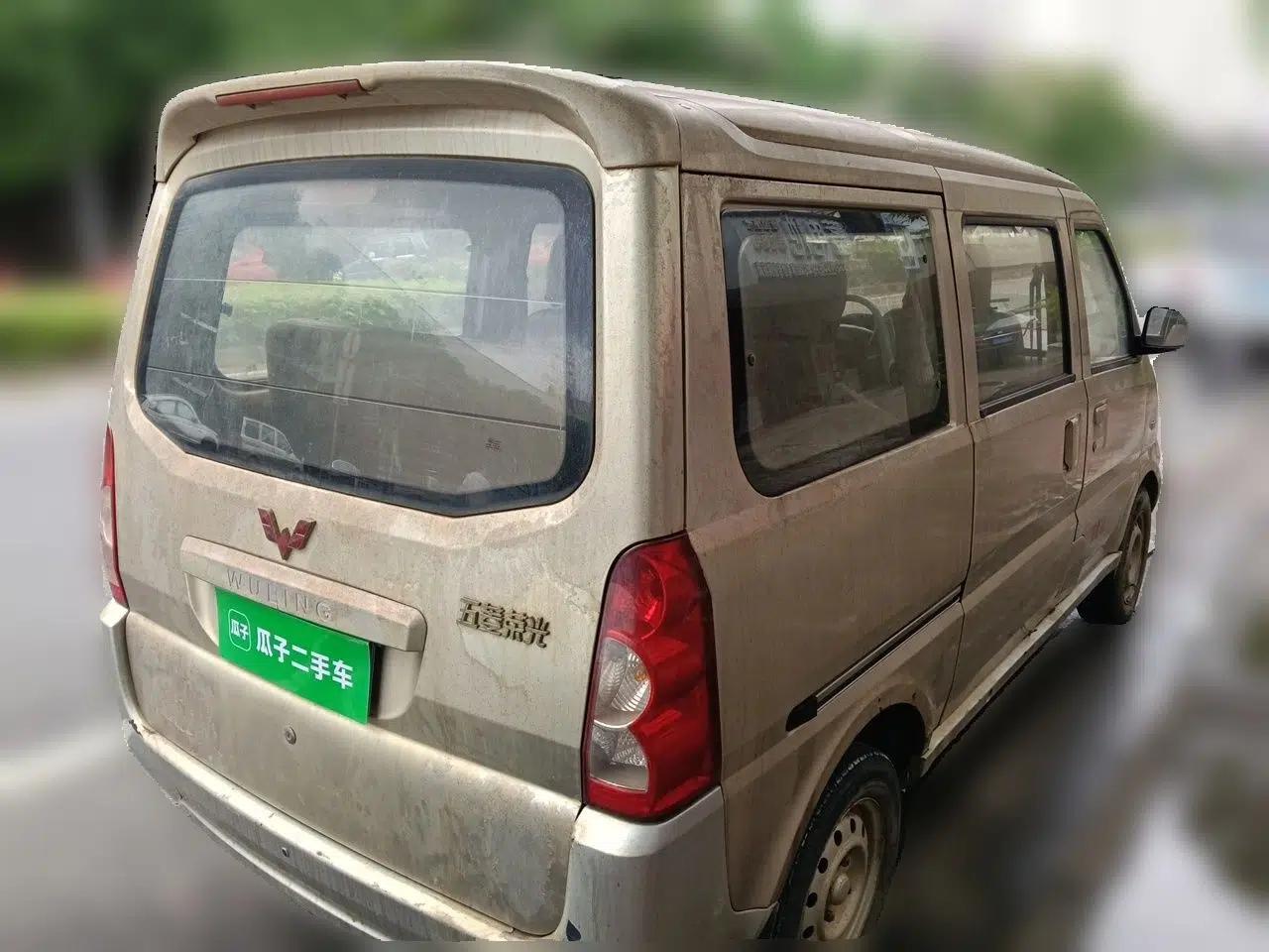Wuling Rongguang 2011 1.2L Comfort Model — миниатюра 6