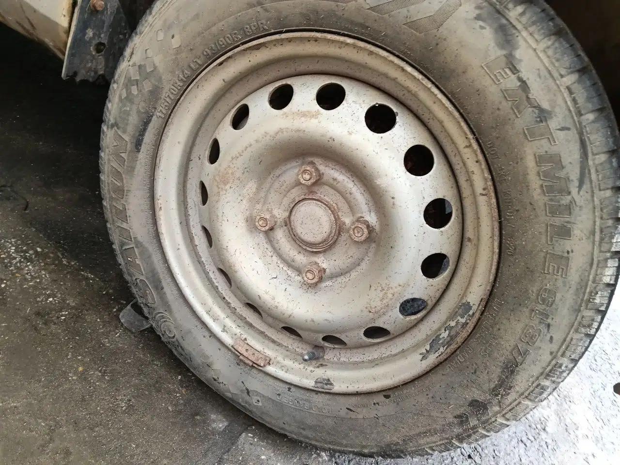 Wuling Rongguang 2011 1.2L Comfort Model — миниатюра 8