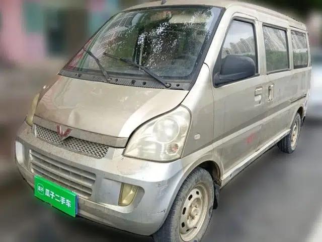Wuling Rongguang 2011 1.2L Comfort Model