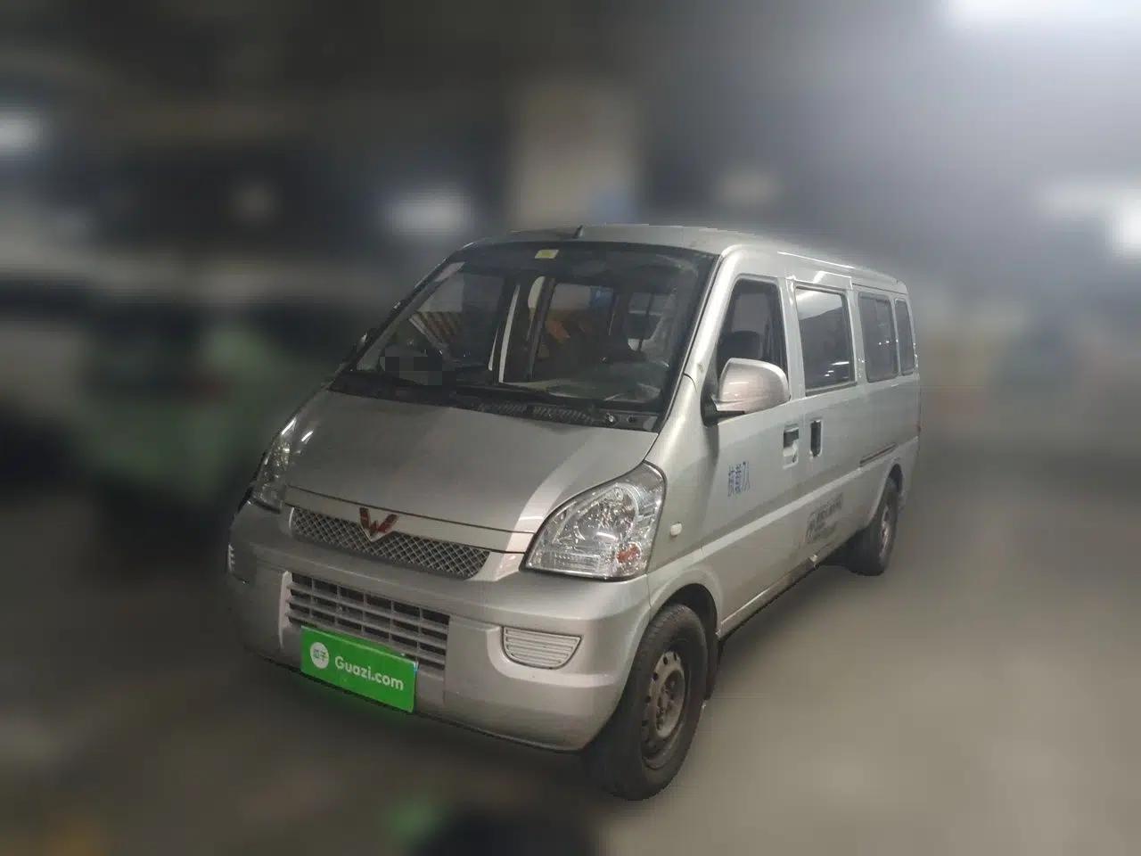 Wuling Rongguang 2019 1.5L Extended Basic Version — миниатюра 1