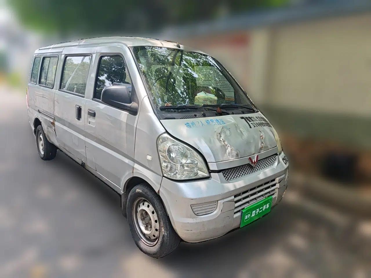 Wuling Rongguang 2017 1.5L Extended Basic Version — миниатюра 3