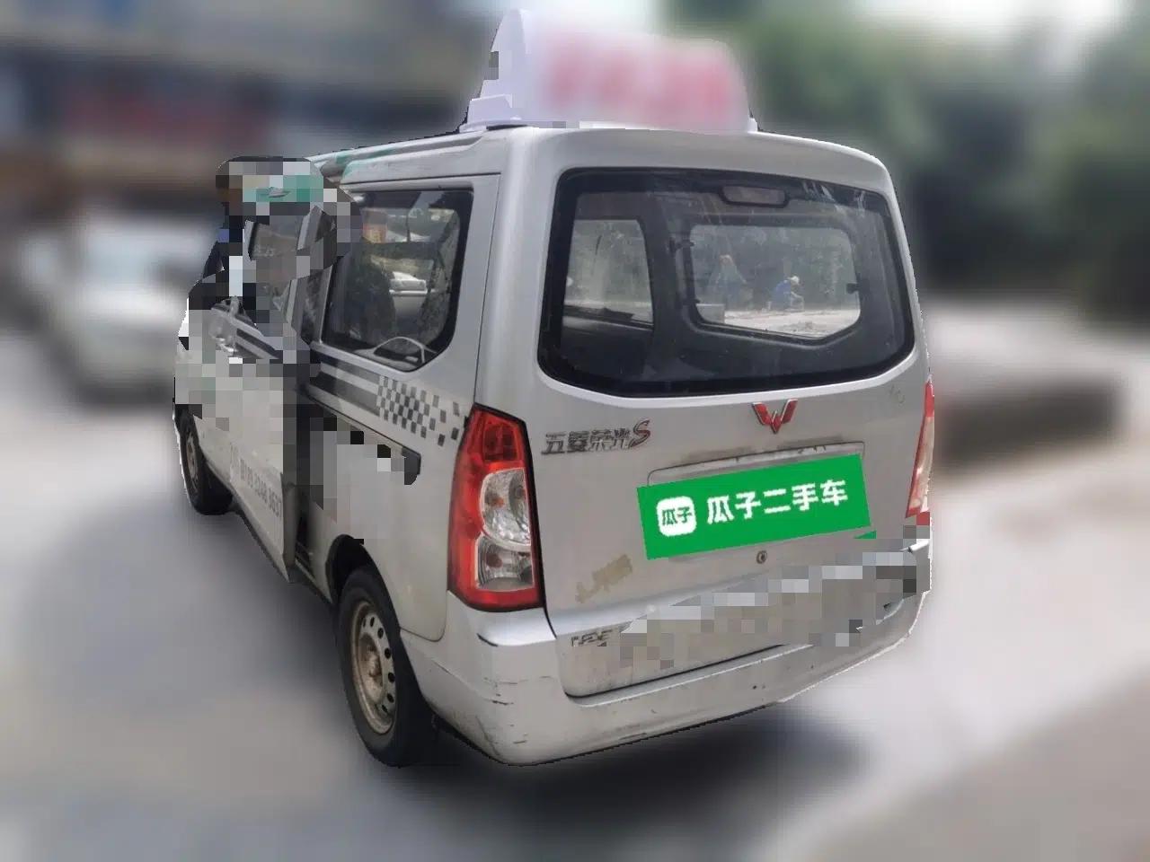 Wuling Rongguang 2014 1.2L S Base Model — миниатюра 4
