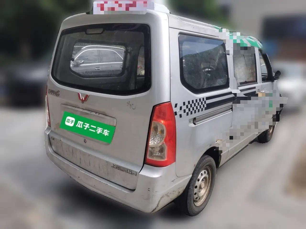Wuling Rongguang 2014 1.2L S Base Model — миниатюра 6
