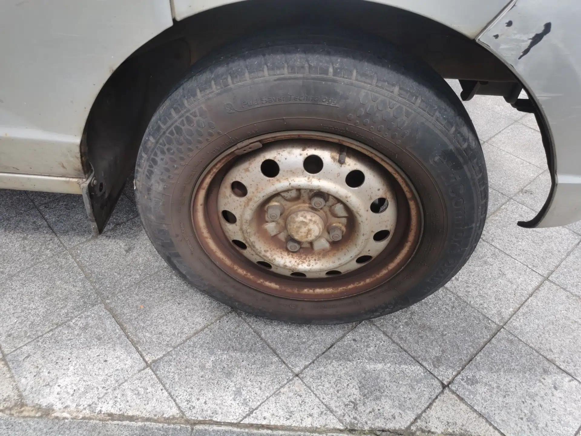 Wuling Rongguang 2014 1.2L S Base Model — миниатюра 8