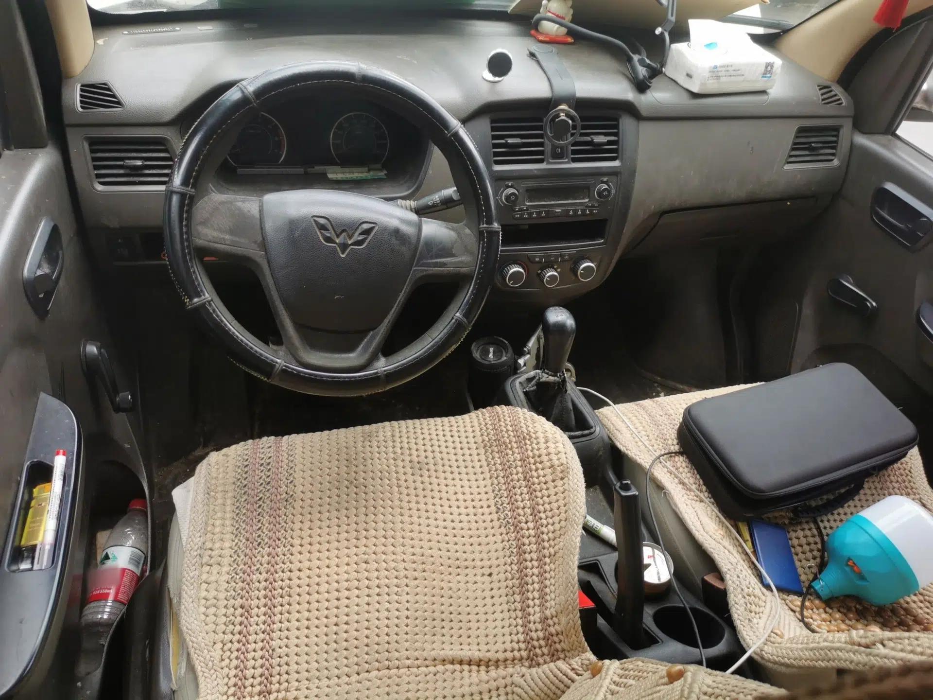 Wuling Rongguang 2014 1.2L S Base Model — миниатюра 10
