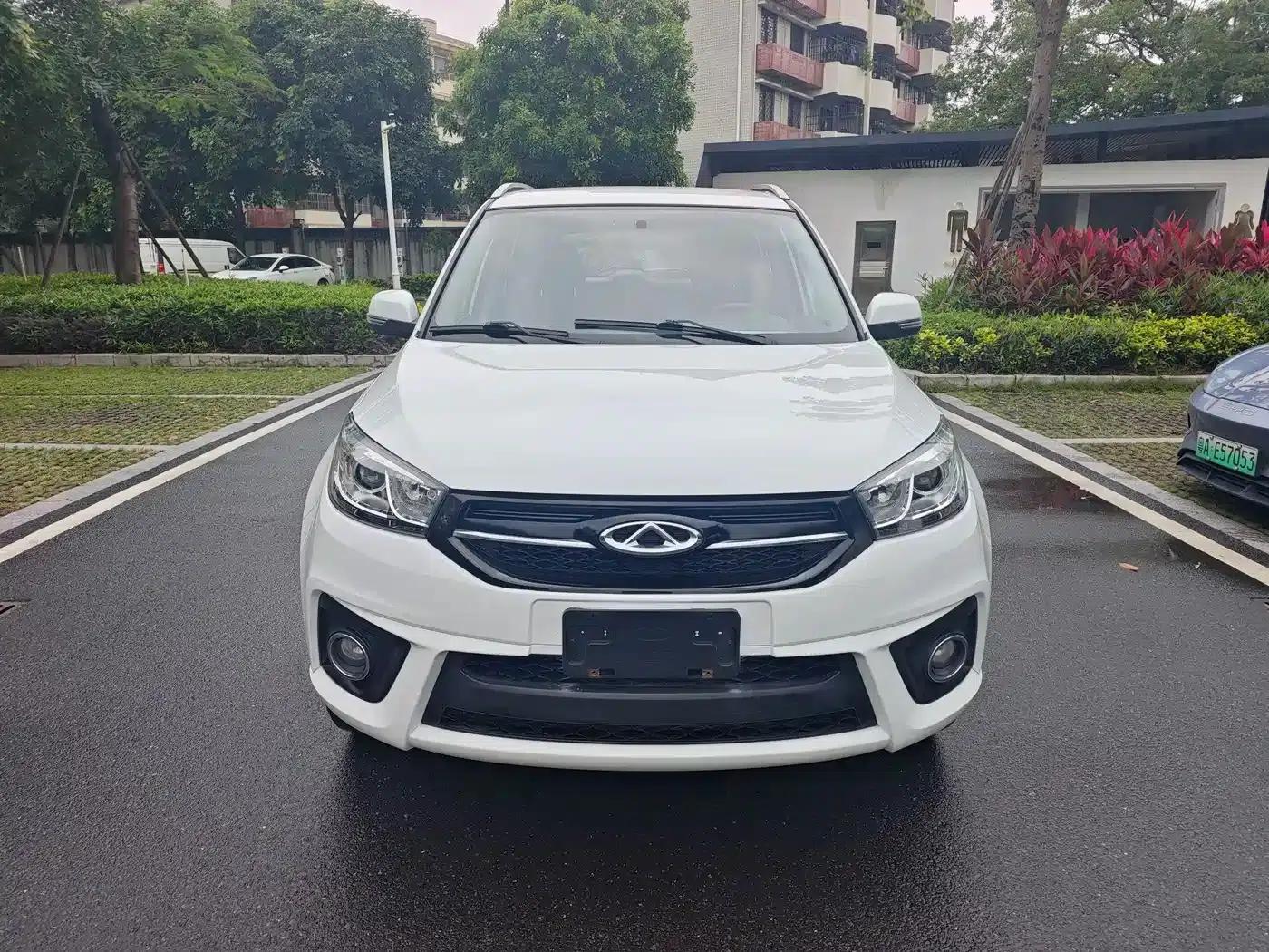 Chery Tiggo 3 2016 1.6L CVT Fashion Edition — миниатюра 2