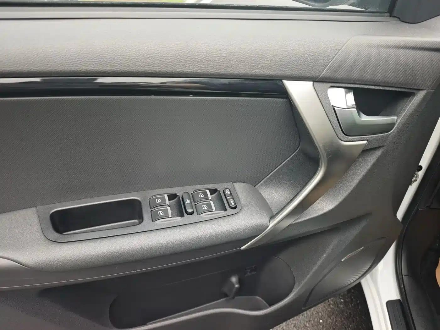 Chery Tiggo 3 2016 1.6L CVT Fashion Edition — миниатюра 14