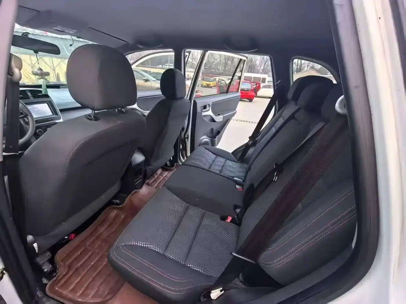 Chery Tiggo 3 2015 1.6L Manual Sport Edition — миниатюра 5