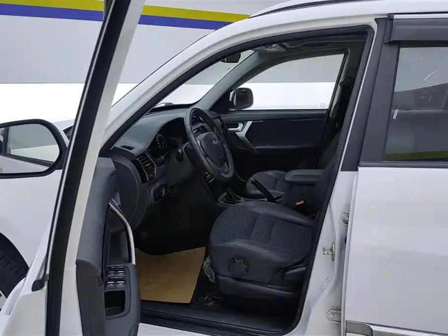 Chery Tiggo 3 2016 1.6L CVT Smart Edition — миниатюра 9