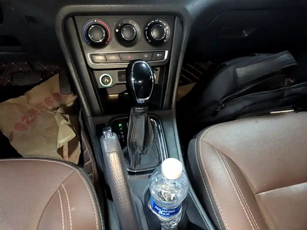 Chery Tiggo 3 2018 1.6L CVT Million Global Edition — миниатюра 14