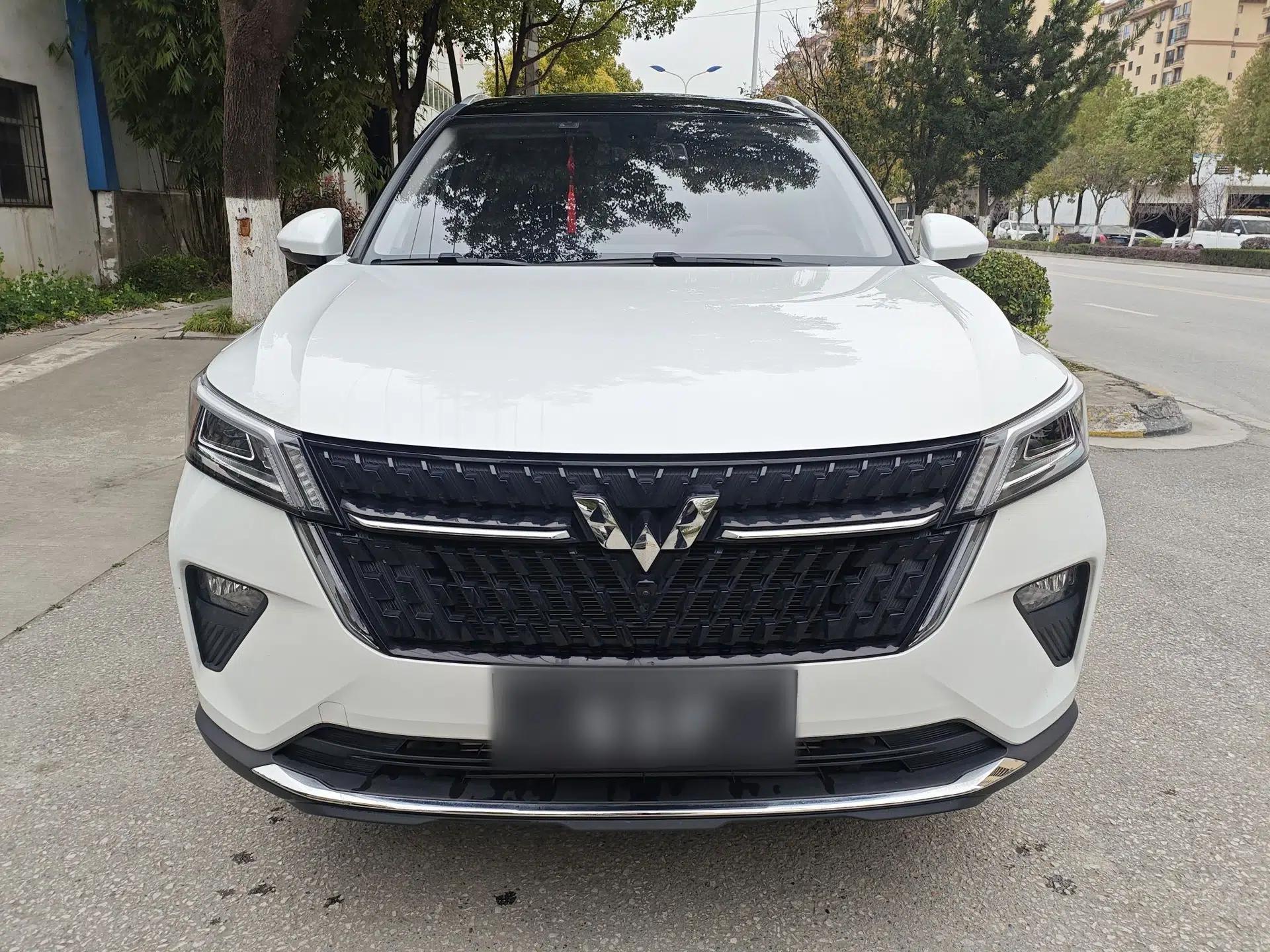 Wuling Asta 2021 1.5T CVT Star曜 Edition — миниатюра 6