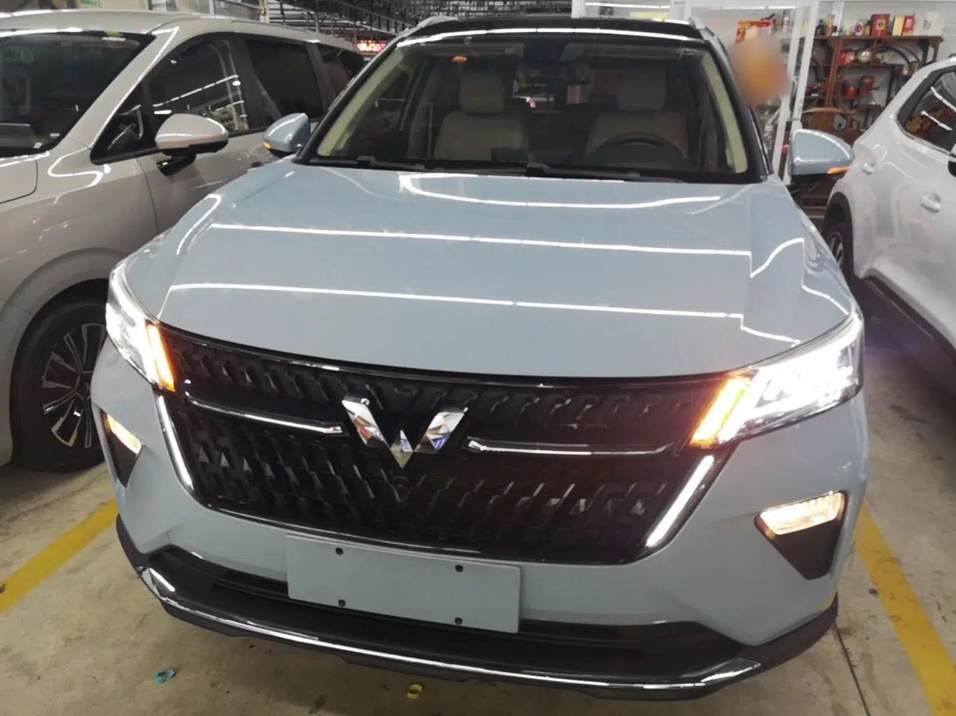 Wuling Asta 2021 1.5T CVT Star曜 Edition — миниатюра 2
