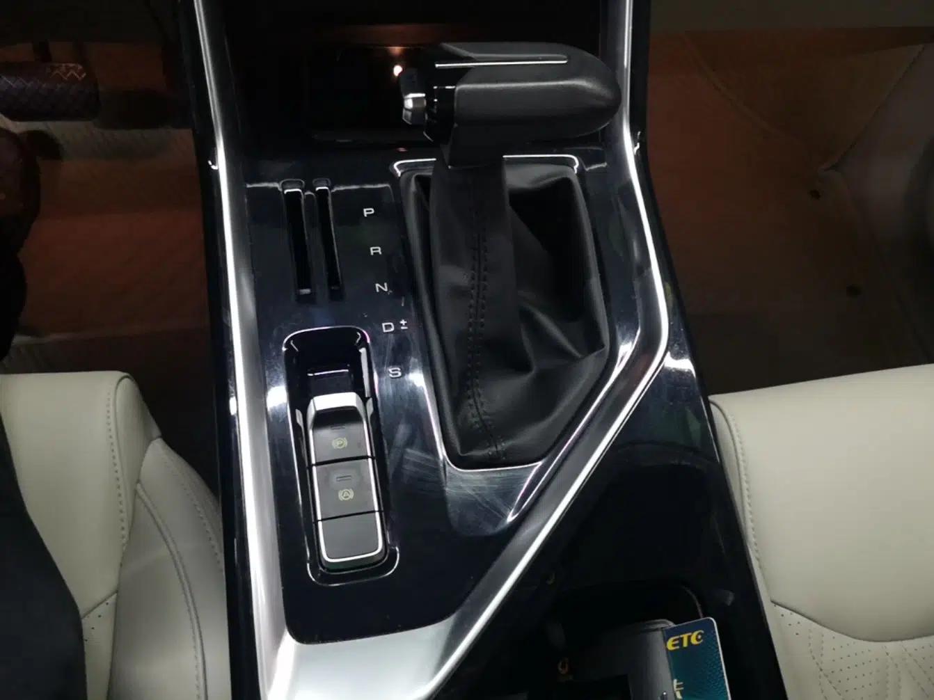 Wuling Asta 2021 1.5T CVT Star曜 Edition — миниатюра 17