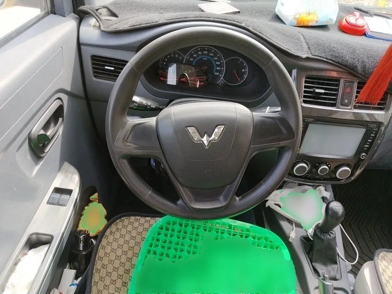 Wuling Rongguang V 2015 1.2L Base Version — миниатюра 11