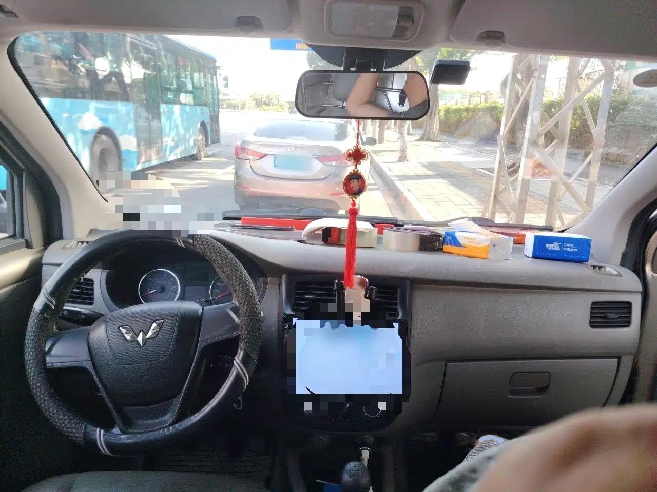 Wuling Rongguang V 2018 1.5L Standard Version — миниатюра 10